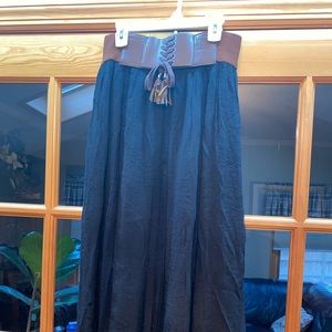 Double Zero Bo go maxi skirt